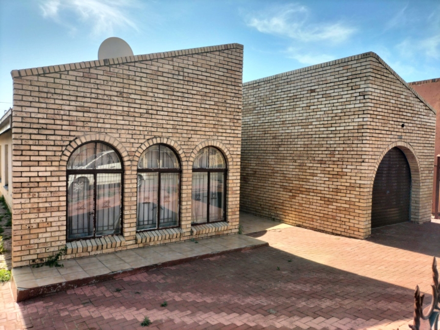 3 Bedroom Property for Sale in Blomanda Free State